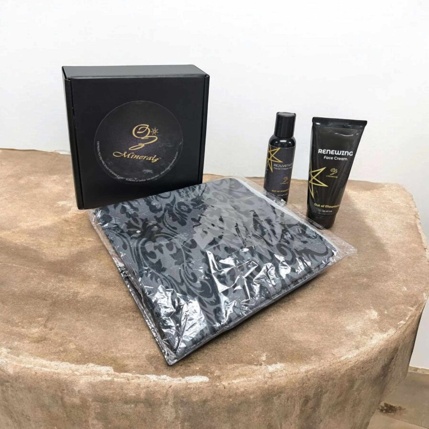 Facial Cleanser and Face Cream Bundle